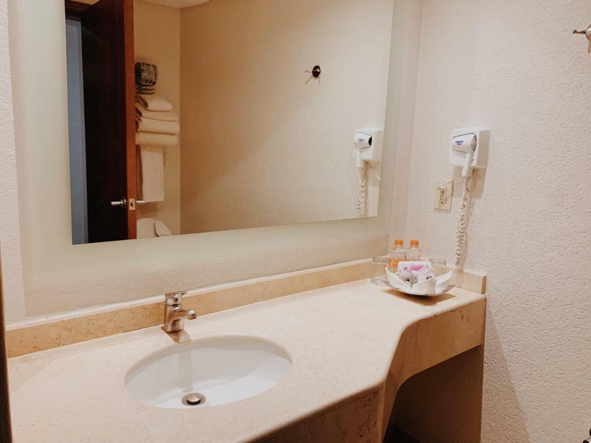 Hotel Mercury Inn Queretaro Luaran gambar
